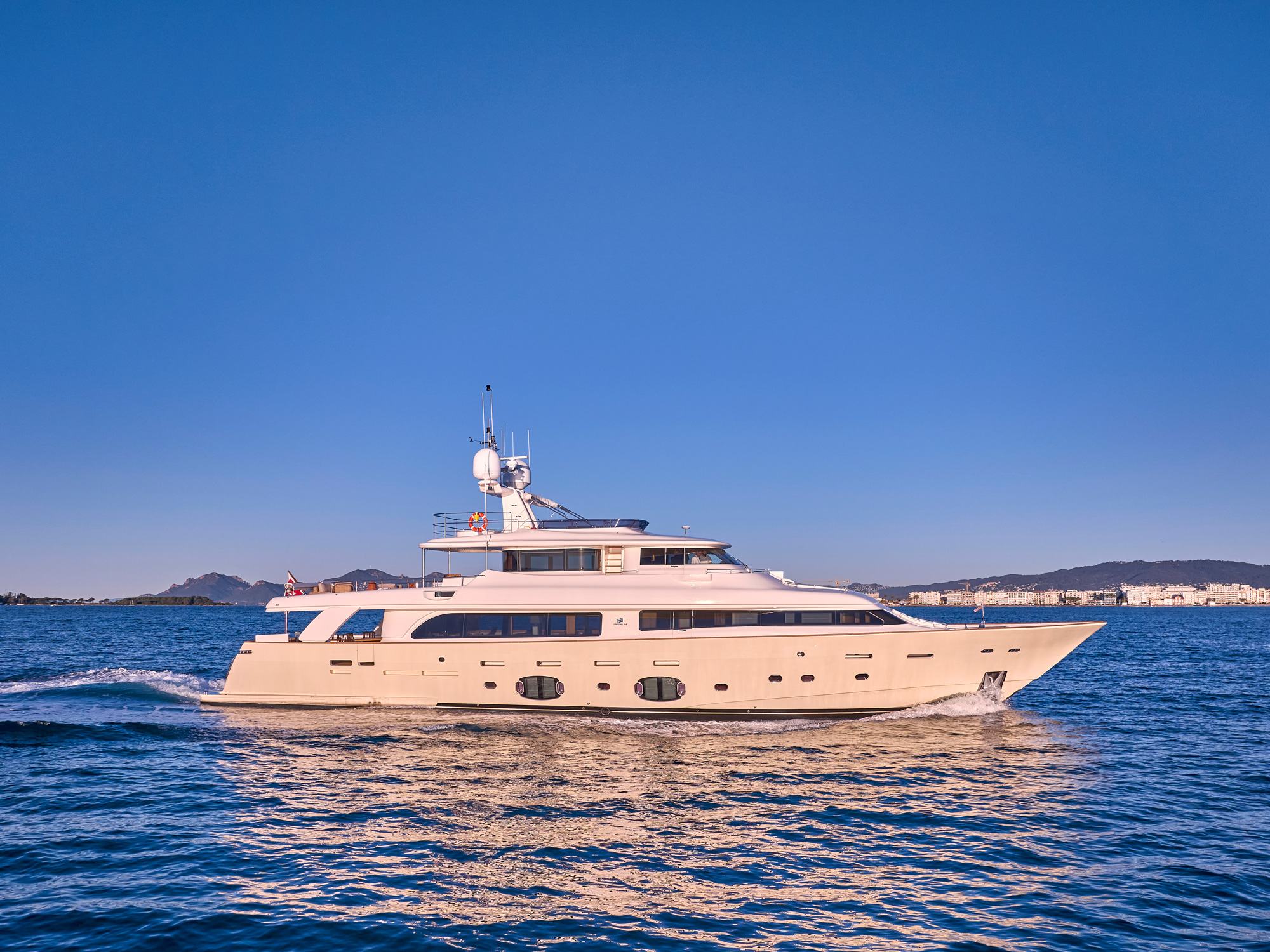 MILOS AT SEA